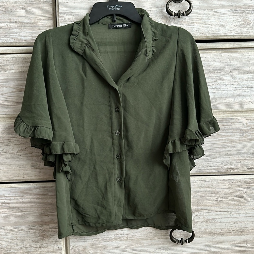 Boohoo green ruffle blouse